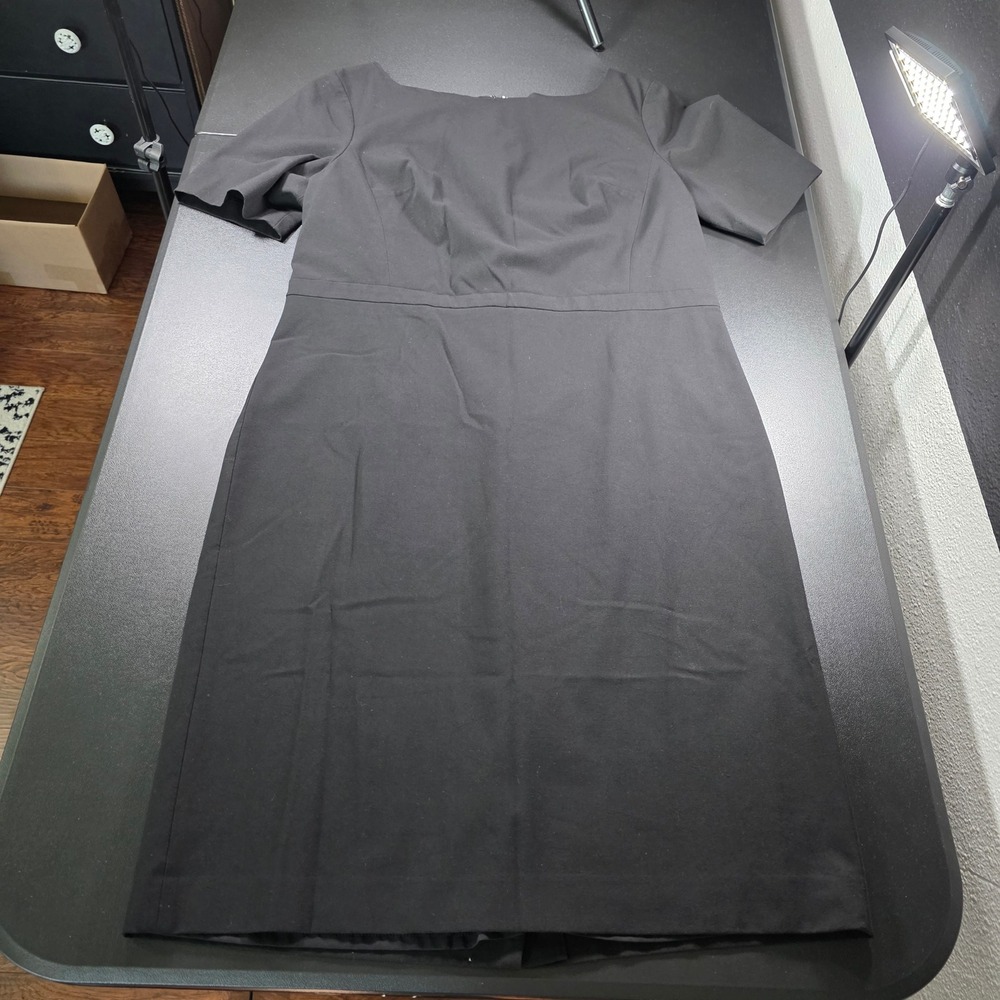 Ann Taylor Black Short Sleeve Boat Neck Sheath Dress Size 14 Lined Professional